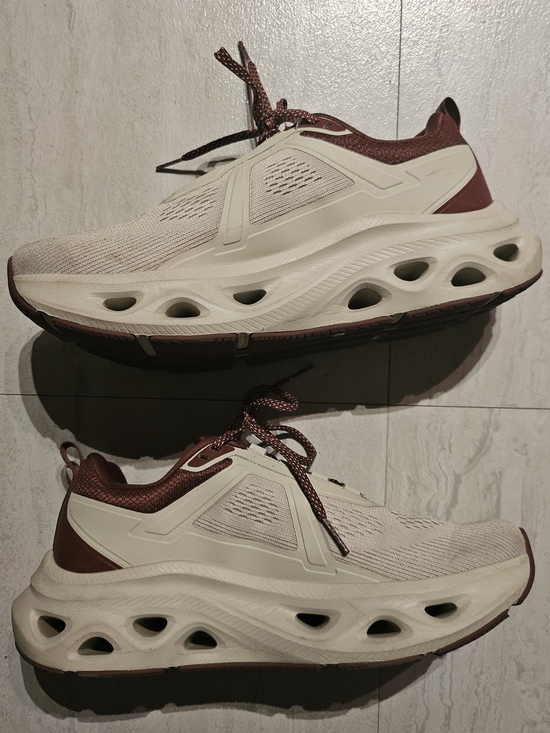 Nortiv8 Shoes - Women's Athletic Running Shoes in Cream and Burgundy